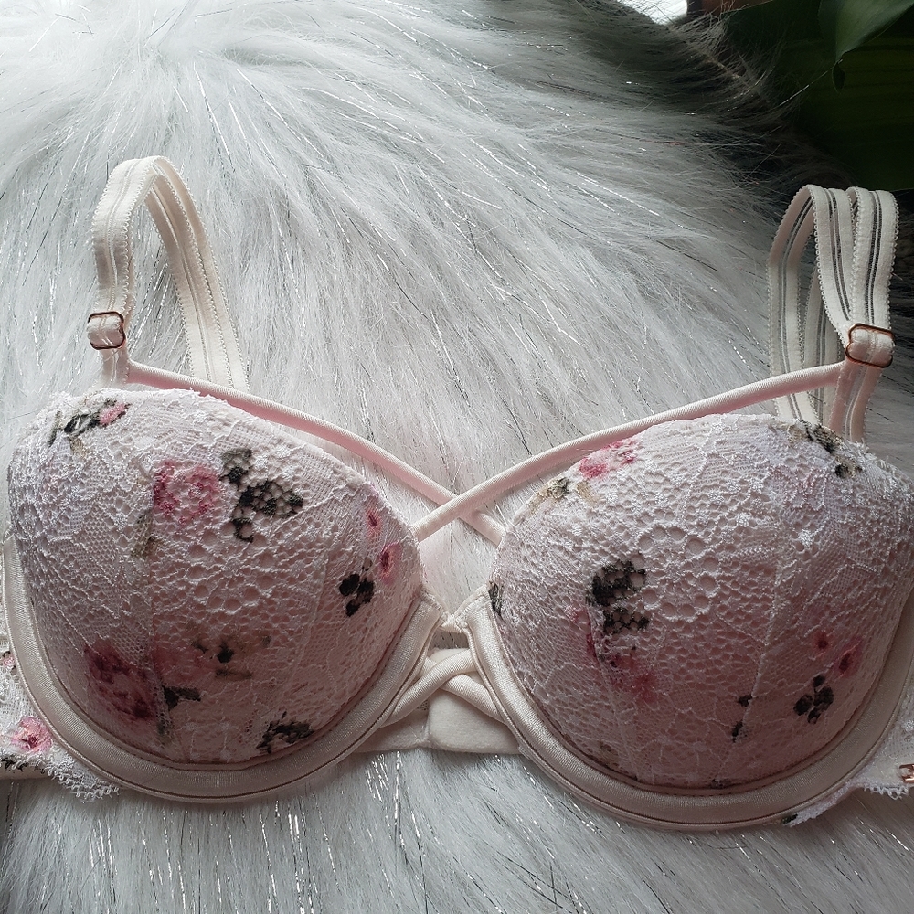 PINK Victoria's Secret Lace Bra - Cream and Pink Floral